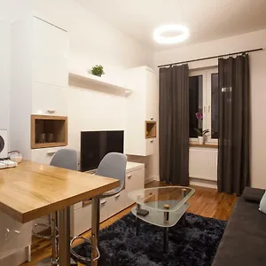 https://mateyko-apartments-starowislna.krakowhotelspoland.com